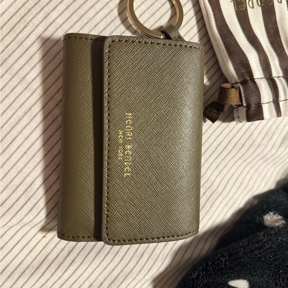 Henri Bendel Canteen coin purse with Striped Drawstring Bag - Picture 5 of 7